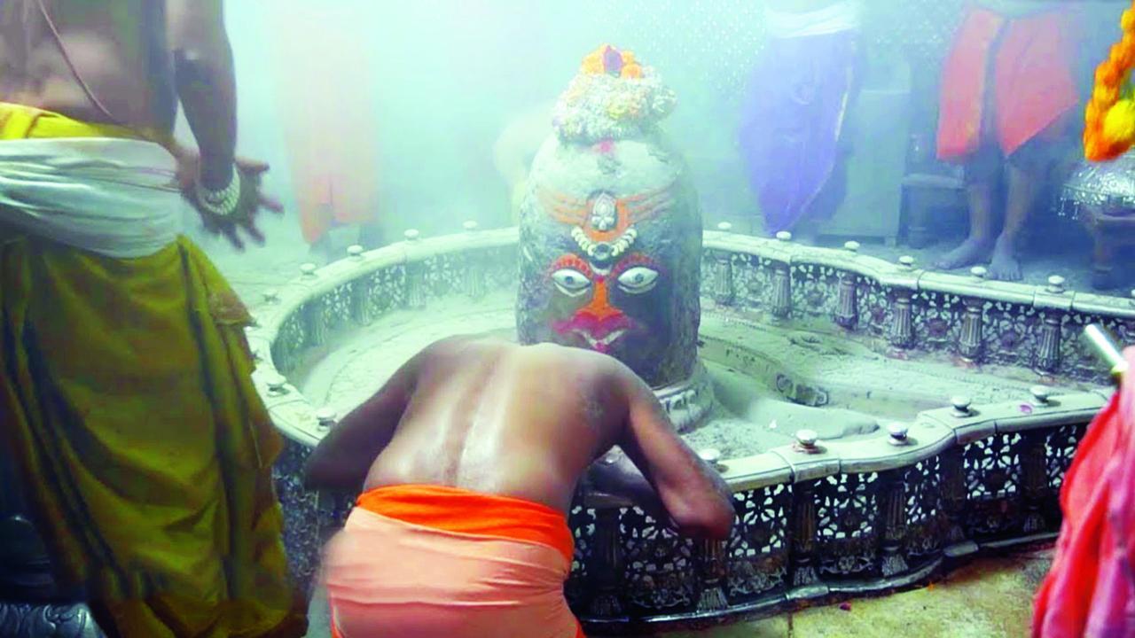 ભસ્મઆરતીમાં આવનારા ભાવિકોના હાથમાં રેડિયો ફ્રીક્વન્સી આઇડેન્ટિફિકેશન (RFID) બૅન્ડ લગાવવામાં આવશે